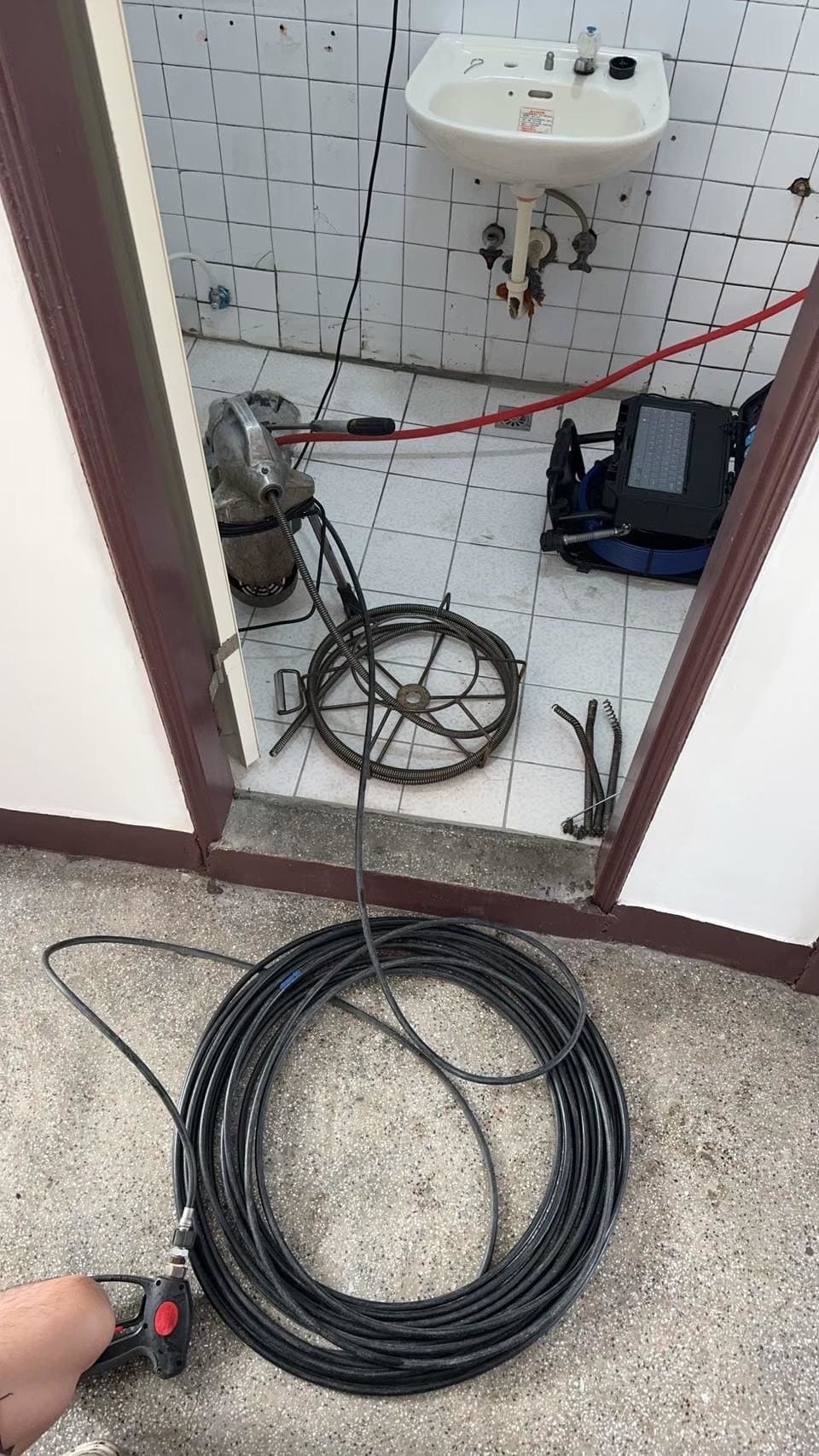 彰化和美鎮老屋排水幹管異物清除